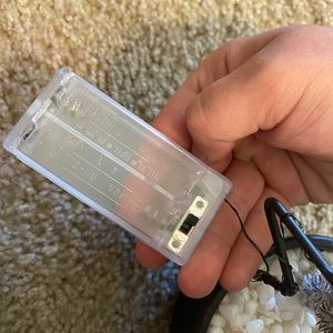 Xmas tree that lights up you need to buy batteries!